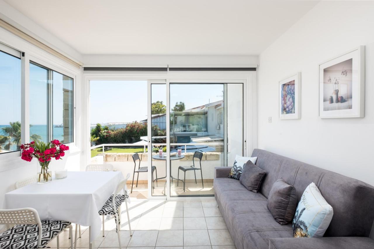 Oceanview Apartment Larnaca Exteriör bild